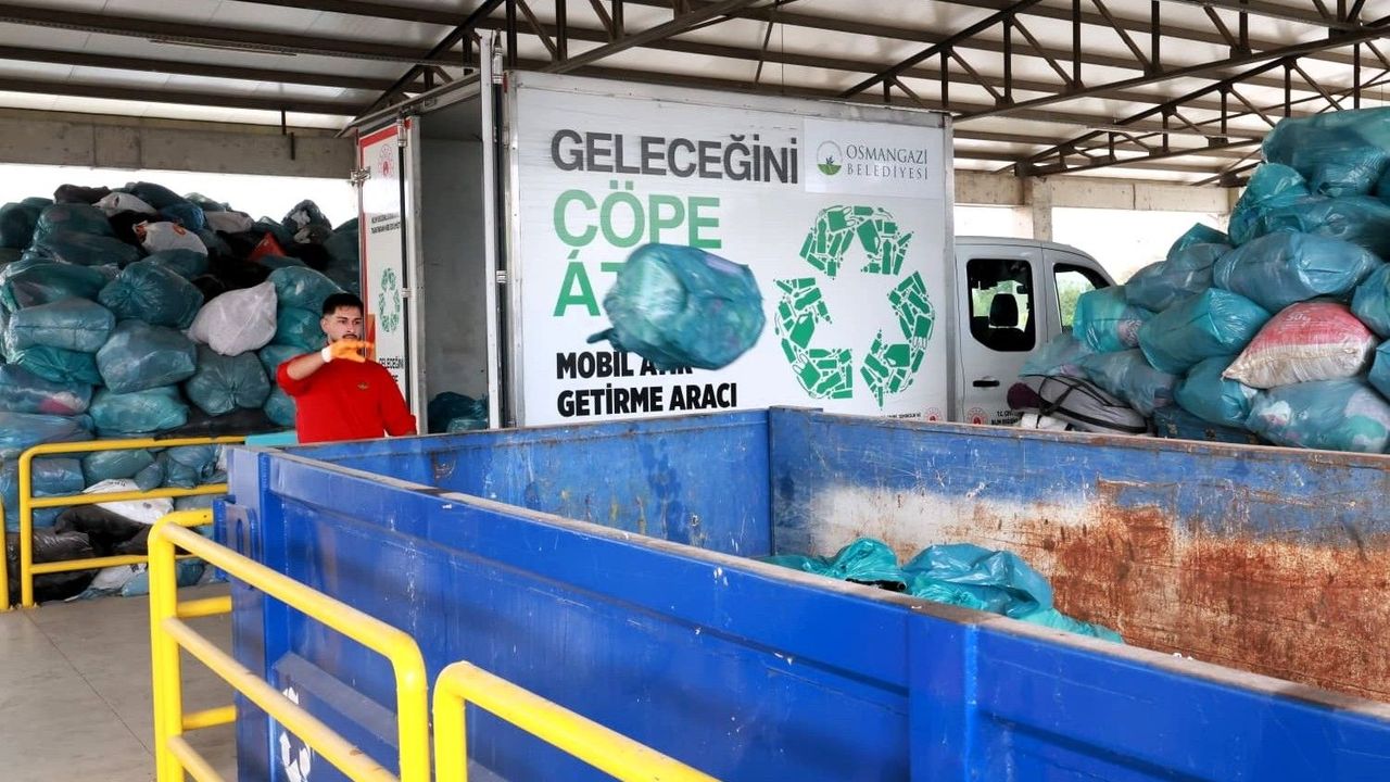 Osmangazi’de 9 ayda yüzlerce ton atık geri dönüşüme kazandırıldı