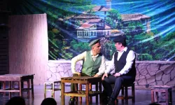 İnegöl’de Dünya Tiyatrolar Günü Sahneyle Kutlandı