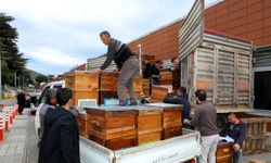 Arıcılara Destek Paneli Ve Kovan Dağıtımı Yapıldı