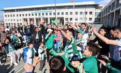 Bursaspor’un şampiyonluk heyecanı Nilüfer’de zirve yaptı