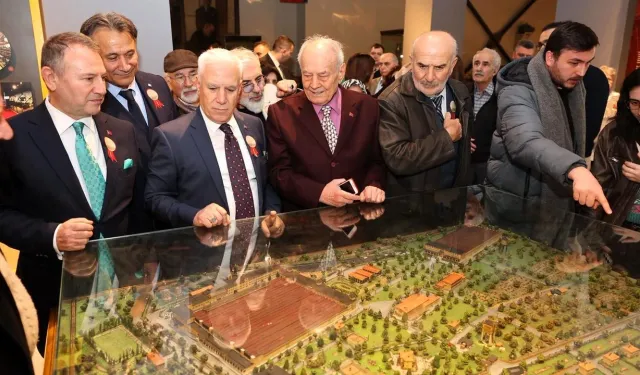 ‘Geleceği Dokuyan Fabrika: Merinos’ Sergisi Açıldı