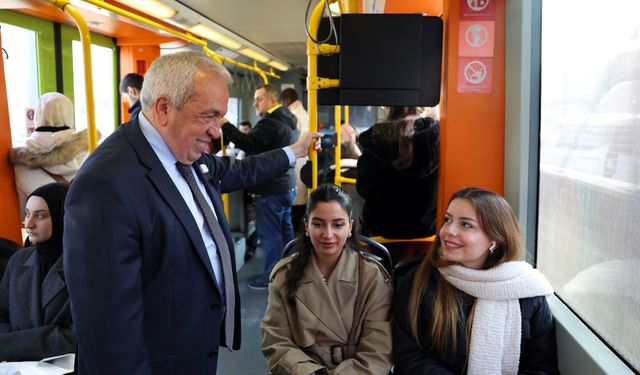 Başkan Özdemir BursaRay’da Vatandaşlarla Buluştu