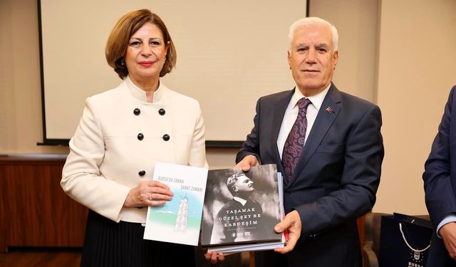 Efsanelerle İpek Sergisi Bursa’da Açıldı