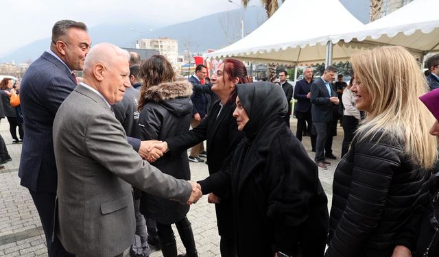 Bozbey Büyükşehir Personeliyle Bayramlaştı