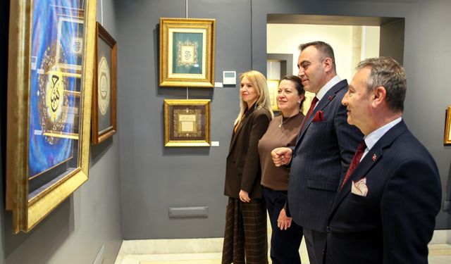 Bursa’da Tezhip Ve Hat Sanatı Sergisi Açıldı