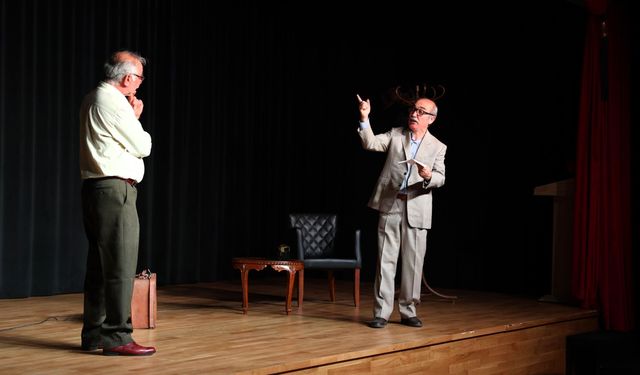 Osmangazi’de Orhan Kemal’e Tiyatro Gecesi