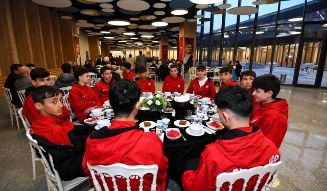 Osmangazi’de Spor Camiası İftarda Buluştu