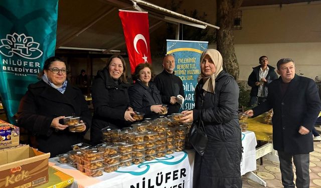 Nilüfer’de Kadir Gecesi’nde 8 Bin Simit İkramı