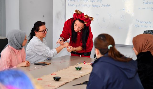 Osmangazi’de Kadınlara Marteniçka Atölyesi