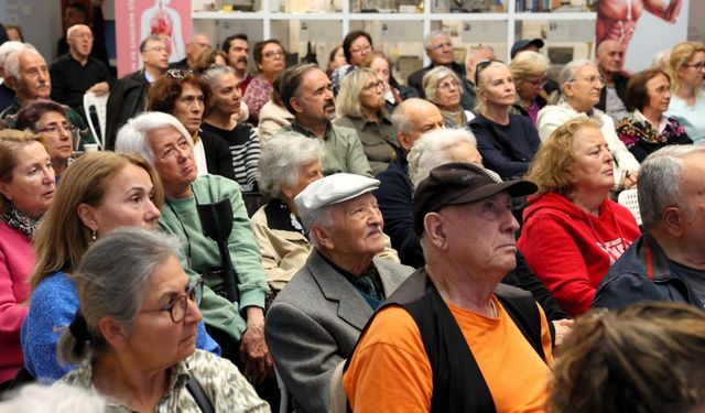 Nilüfer’de Sağlıklı Yaş Alma Semineri Düzenlendi