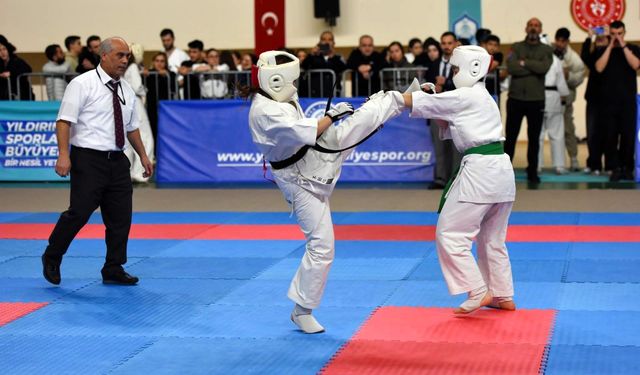 Yıldırım’da Spor Yatırımları Artarak Sürüyor