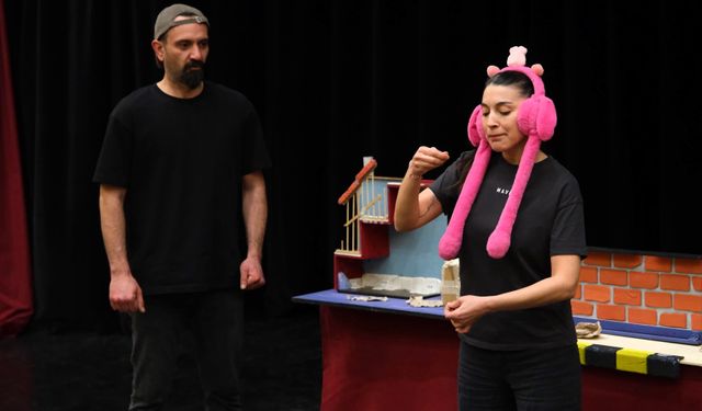 Klementin Çocuk Tiyatrosu Miniklerle Buluştu