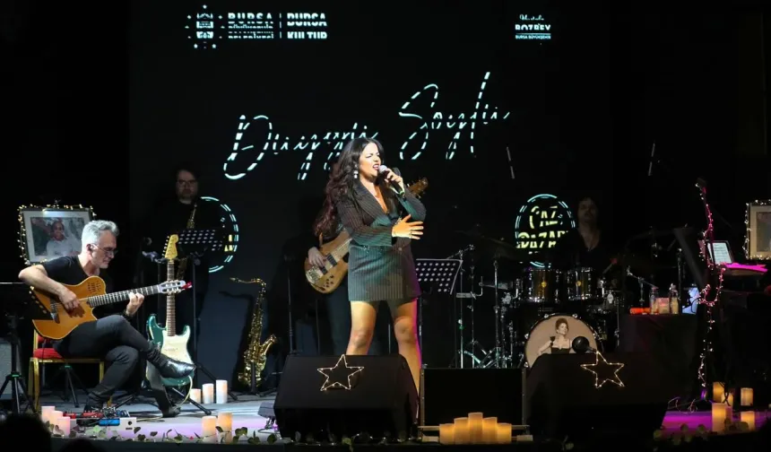 Bursa’da Caz Pazarı’nda Duygu Soylu Sahnede