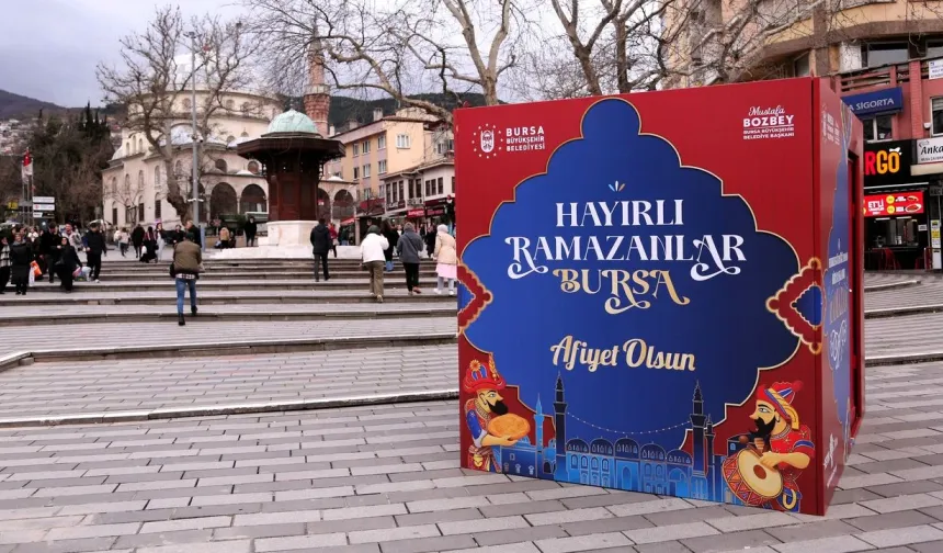 Bursa’da İftara Yetişemeyenlere Ücretsiz İkram