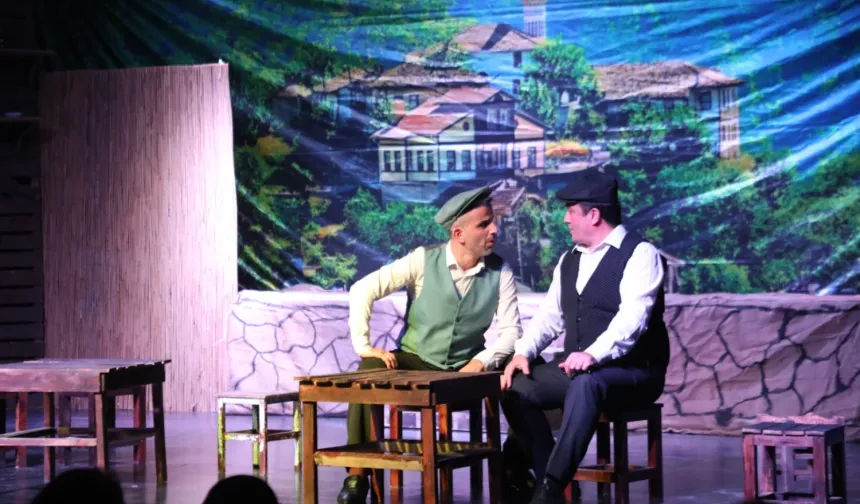 İnegöl’de Dünya Tiyatrolar Günü Sahneyle Kutlandı