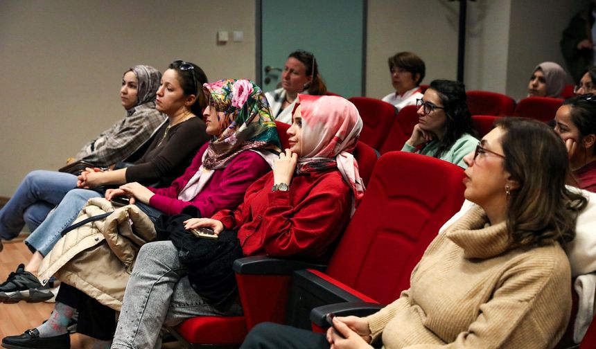 Bursa’da Akran Zorbalığına Karşı Farkındalık Semineri