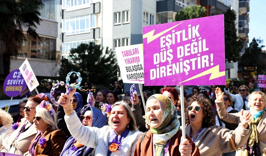 Nilüfer’de Kadınlar Eşitlik İçin Yürüdü