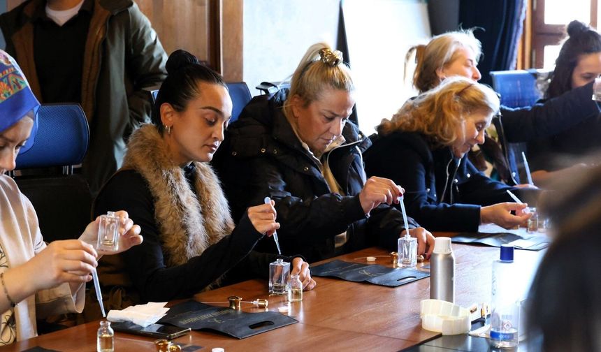 Osmangazi’de Parfüm Yapım Atölyesine Yoğun İlgi