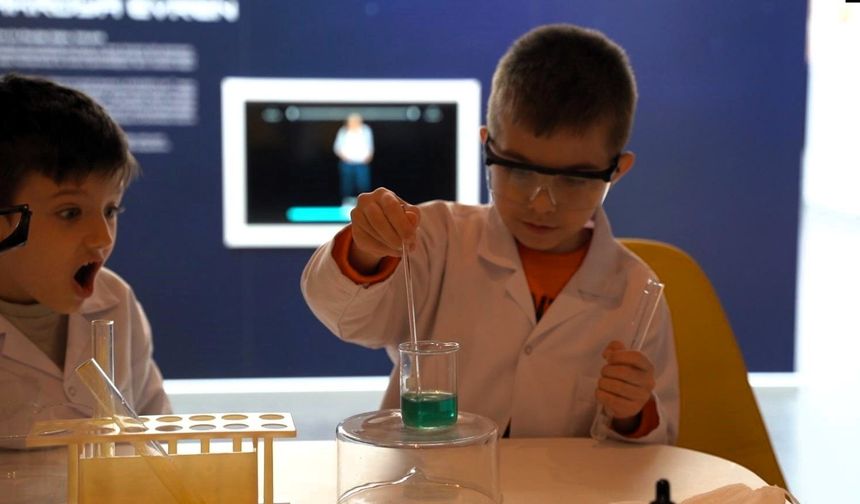 Molla Yegan Çocuk Üniversitesi Geleceği Yetiştiriyor