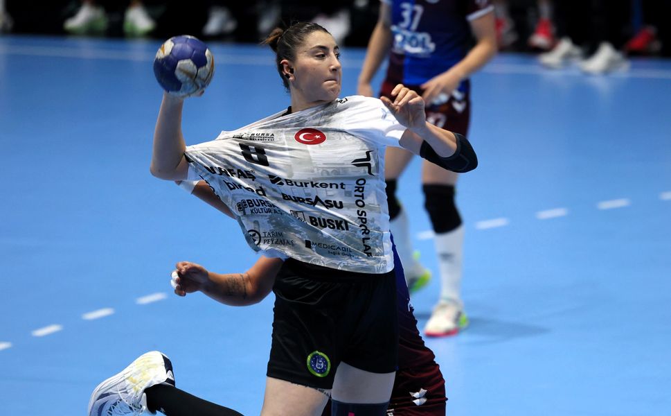 Bursa Büyükşehir Belediyespor Yarı Finale Yükseldi