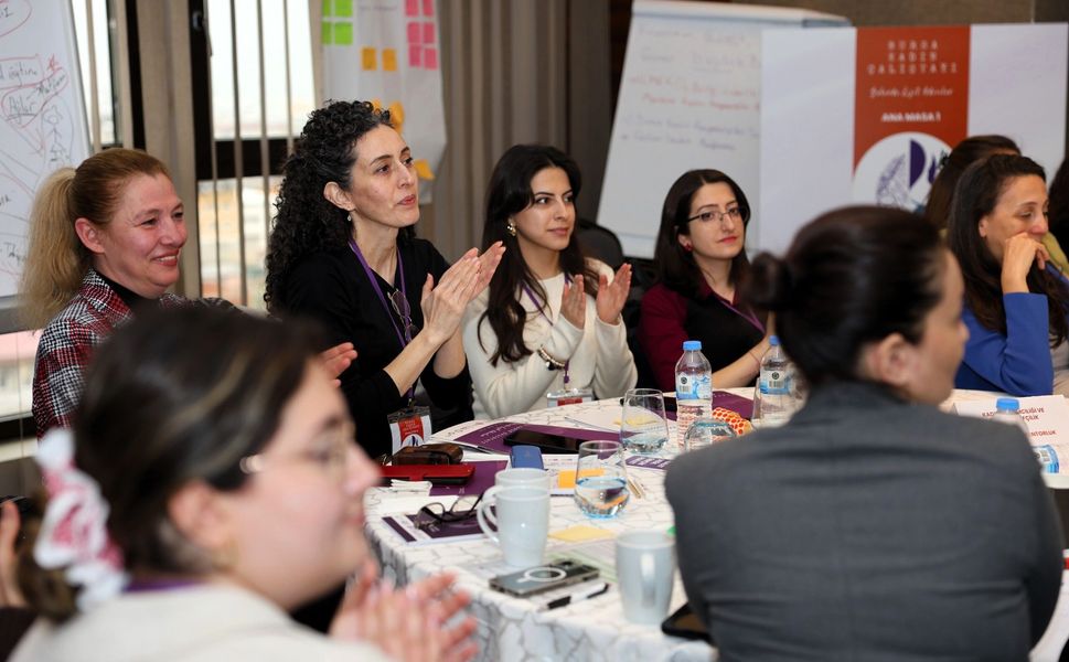 Bursa’da Kadın Çalıştayı Yol Haritası Oluşturdu