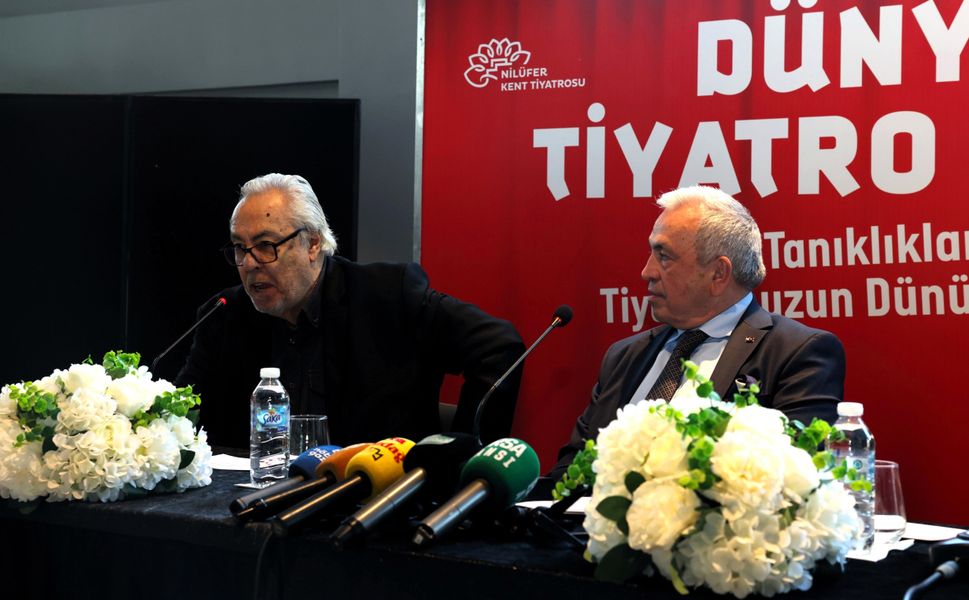 Rutkay Aziz Nilüfer’de Tiyatro Üzerine Konuştu