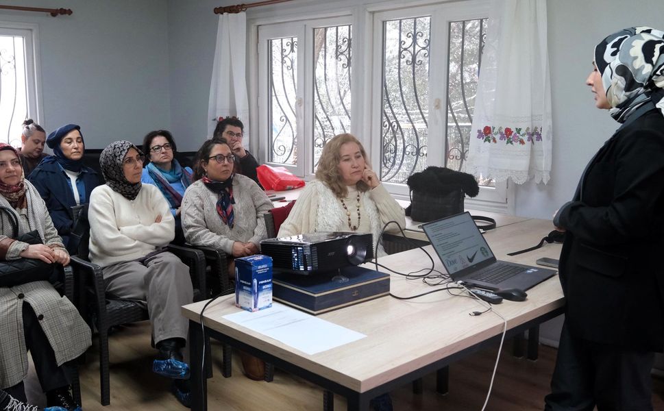 Yıldırım’da Kadınlara E-Ticaret Eğitimi Desteği